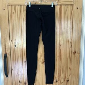 Lululemon Vintage‎ Wonder Under Black Leggings. Size 4